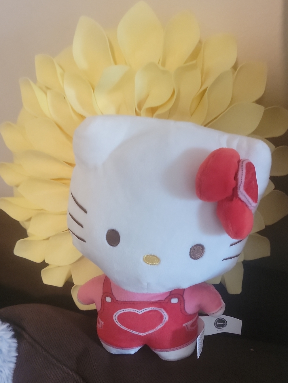 Sanrio Hello Kitty Plush in White, Red and Pink
